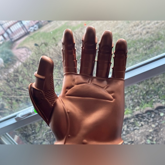 Thanos Infinity Gauntlet Light Gloves Cosplay War Marvel Avengers Adult Size - Picture 9 of 16